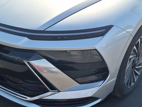 New 2026 Hyundai Sonata SEL FWD image 9