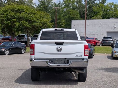 Used 2024 RAM 2500 Tradesman w/ Chrome Appearance Group image 7