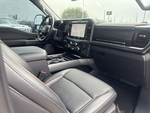 Used 2026 Ford F250 Lariat AWD/4WD image 13