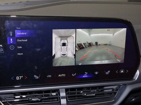 Used 2025 Chevrolet Equinox EV RS image 19