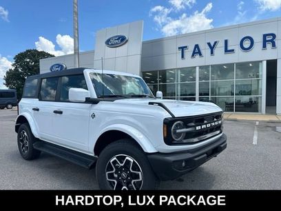 New 2026 Ford Bronco Outer Banks