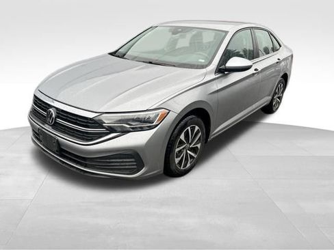 Used 2024 Volkswagen Jetta S image 33