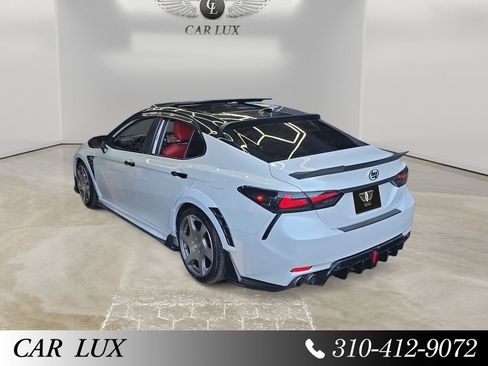 Used 2022 Toyota Camry XSE FWD image 16