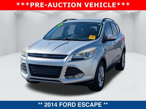 Used 2014 Ford Escape SE w/ Equipment Group 201A image 7