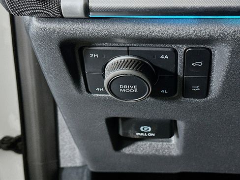 Used 2025 Ford Expedition Max Platinum image 16