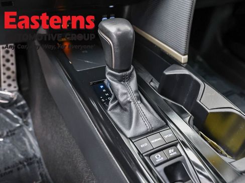 Used 2025 Toyota Camry SE w/ Convenience Package FWD image 13