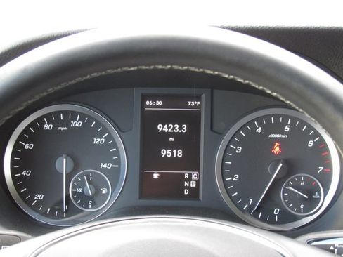 Used 2023 Mercedes-Benz Metris Passenger image 24