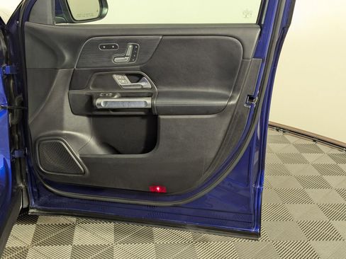 Used 2021 Mercedes-Benz GLB 250 image 54