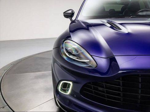 Used 2022 Aston Martin DBX AWD/4WD image 15