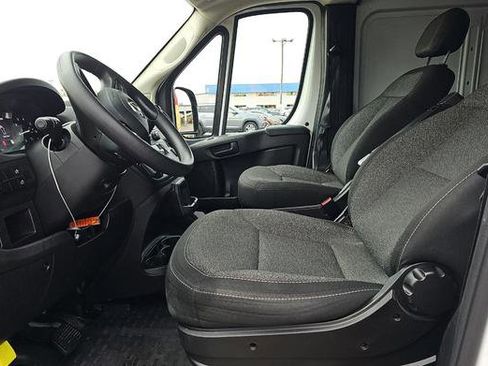 Used 2023 RAM ProMaster 2500 image 5