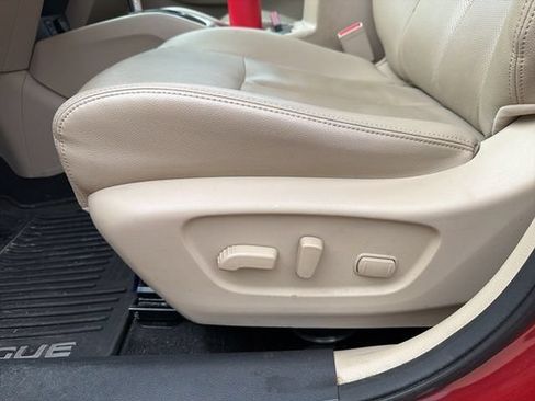 Used 2016 Nissan Rogue SL w/ SL Premium Package FWD image 8