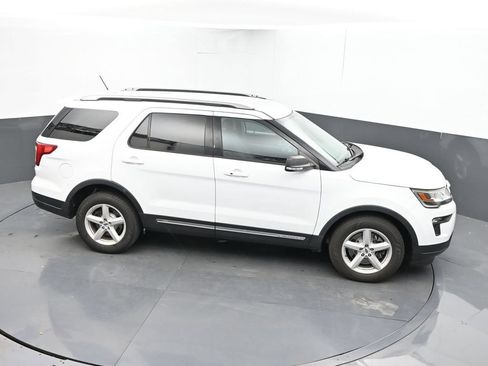 Used 2019 Ford Explorer XLT w/ Equipment Group 201A FWD image 36