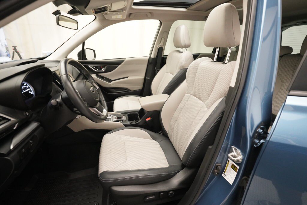 Certified 2023 Subaru Forester Premium AWD/4WD image 7