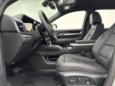 New 2027 GMC Terrain Elevation w/ Elevation Premium Package FWD image 16
