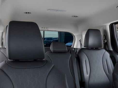 New 2026 Kia Carnival image 27