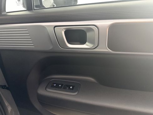 Used 2024 Hyundai Santa Fe SE FWD image 31