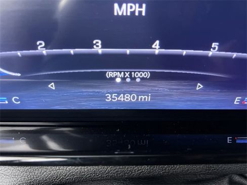 Used 2022 Jeep Grand Wagoneer Series III w/ Flexible Seating Group image 12