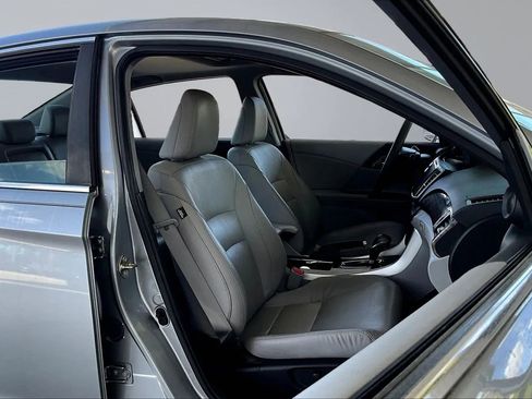 Used 2017 Honda Accord EX-L image 26