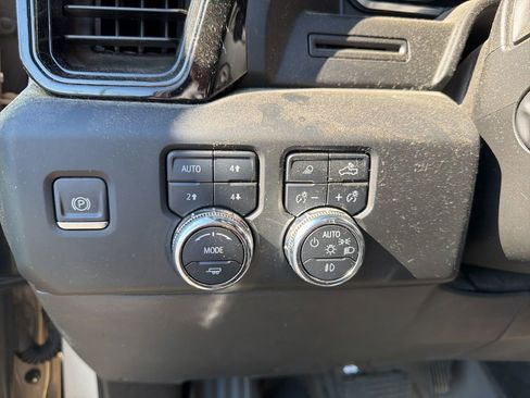 Used 2022 GMC Sierra 1500 AT4 w/ AT4 Premium Package image 21