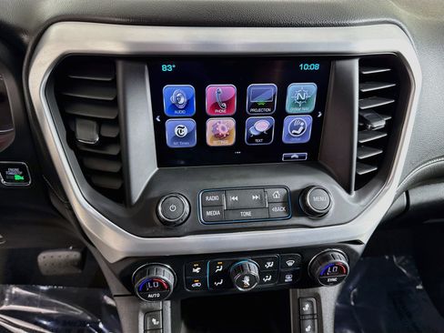 Used 2017 GMC Acadia SLT FWD image 21