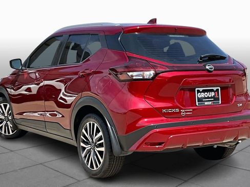 Used 2023 Nissan Kicks SV image 10