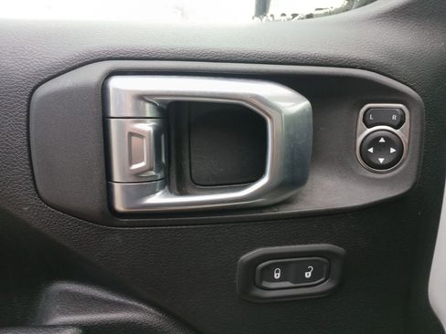 Used 2022 Jeep Wrangler Sport S image 14