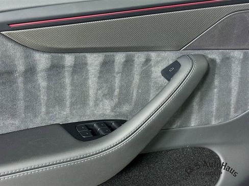 Used 2026 Tesla Model Y Performance image 23