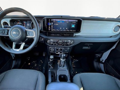 Used 2024 Jeep Wrangler Sahara image 16