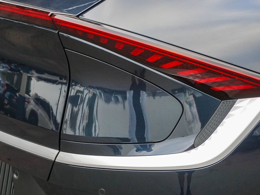 Certified 2023 Kia EV6 Light RWD image 8