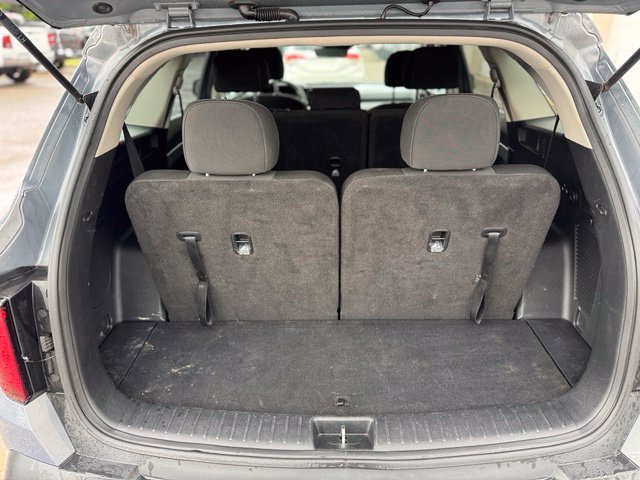 Used 2023 Kia Sorento LX FWD image 7