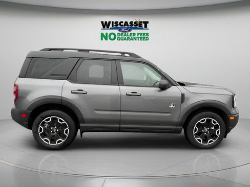 Used 2025 Ford Bronco Sport Outer Banks w/ Outer Banks Tech Package+ AWD/4WD image 6