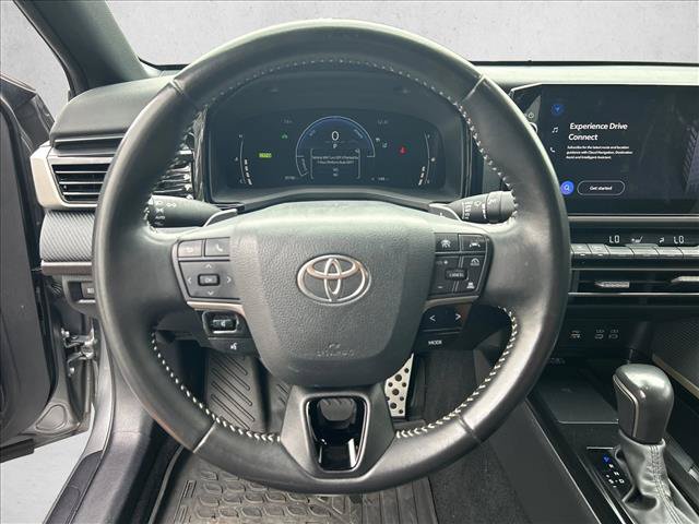 Used 2025 Toyota Camry SE w/ Multimedia Upgrade Package FWD image 12