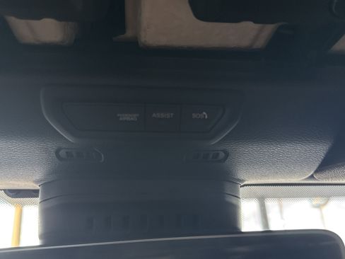 Used 2020 Jeep Gladiator Overland image 24