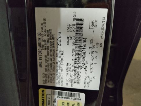 Used 2020 Ford Fusion SE FWD image 33