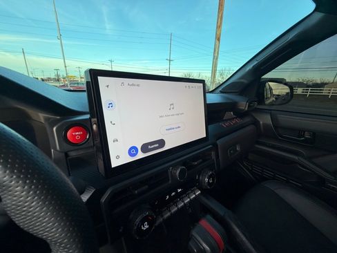 Used 2024 Toyota Tacoma TRD Pro image 15