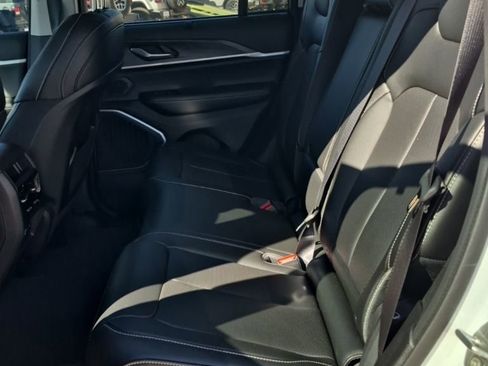 New 2024 Jeep Grand Cherokee Limited 4xe w/ Luxury Tech Group II image 27