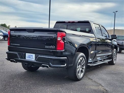 Used 2023 Chevrolet Silverado 1500 High Country w/ Technology Package image 3