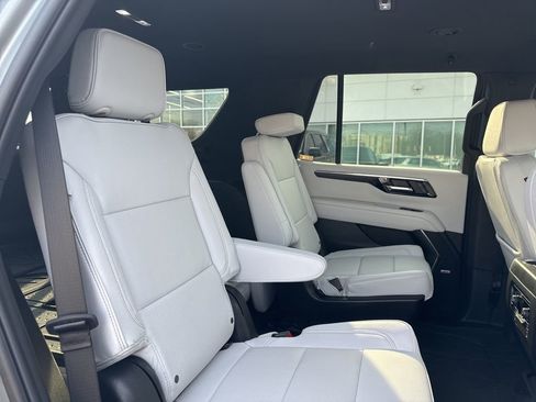 Used 2025 Chevrolet Tahoe Premier image 28