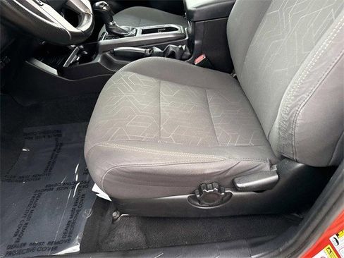 Used 2016 Toyota Tacoma TRD Sport image 15