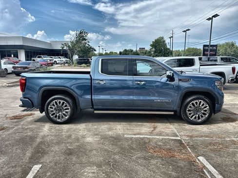 Used 2024 GMC Sierra 1500 Denali Ultimate AWD/4WD image 10