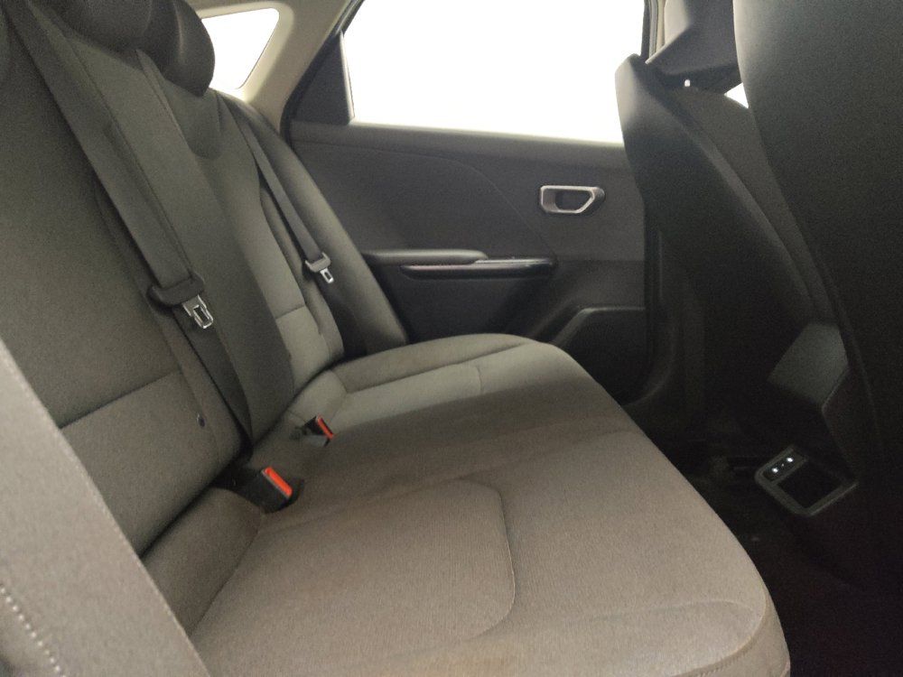 Used 2025 Kia K4 FWD image 19