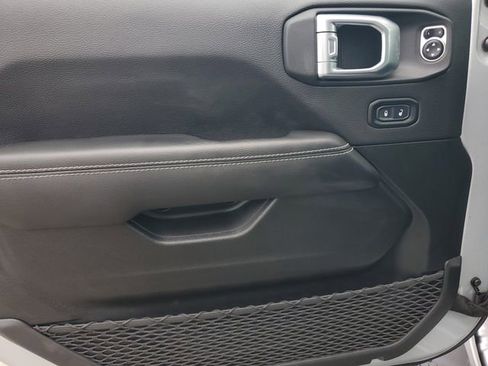 Certified 2023 Jeep Wrangler Sahara image 22