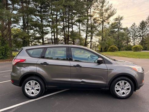 Used 2013 Ford Escape S image 5