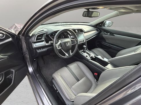 Used 2017 Honda Civic Touring image 16