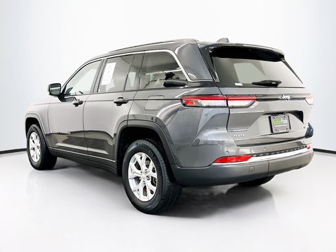 Used 2023 Jeep Grand Cherokee Limited w/ Trailer Tow Prep Group (B) image 5