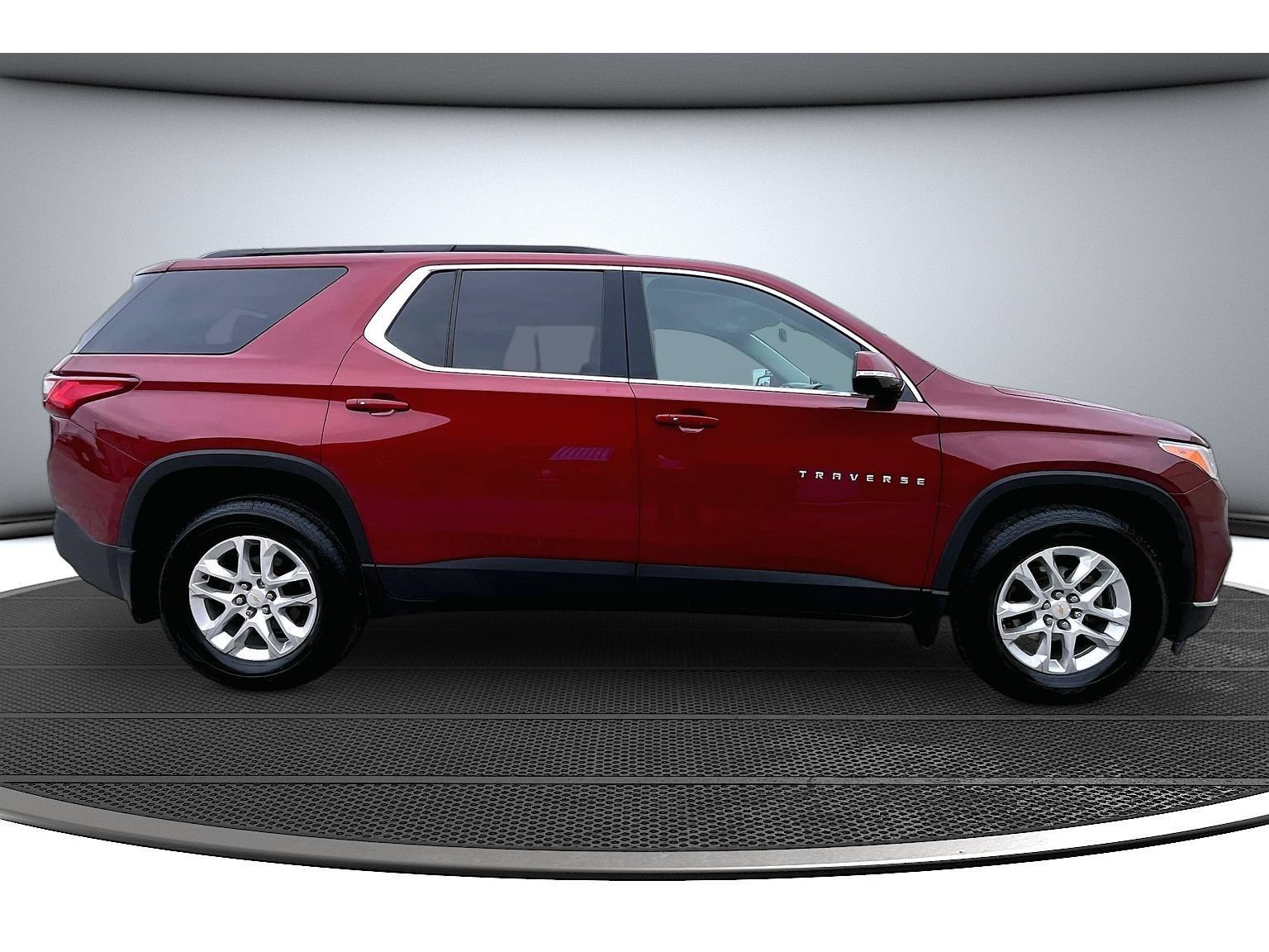Used 2019 Chevrolet Traverse LT AWD/4WD image 15