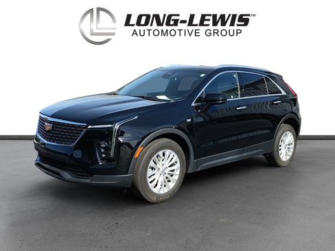 Used 2024 Cadillac XT4 Luxury w/ Cold Weather Package image 1