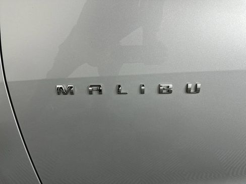 Used 2018 Chevrolet Malibu LT FWD image 32