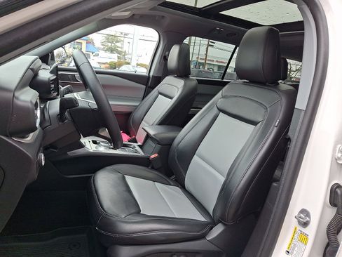 Certified 2023 Ford Explorer XLT w/ Equipment Group 202A image 16