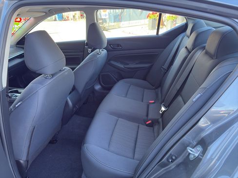 Used 2024 Nissan Altima 2.5 SV w/ SV Premium Package image 13